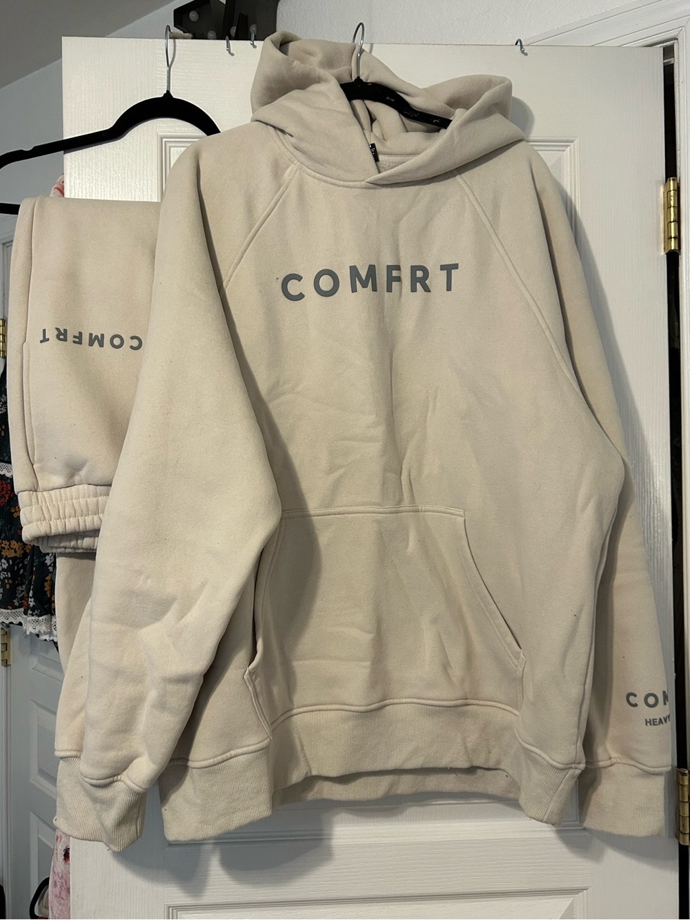 Comfrt Tranquil Hoodie Sweatshirt and Jogger Set - Cream